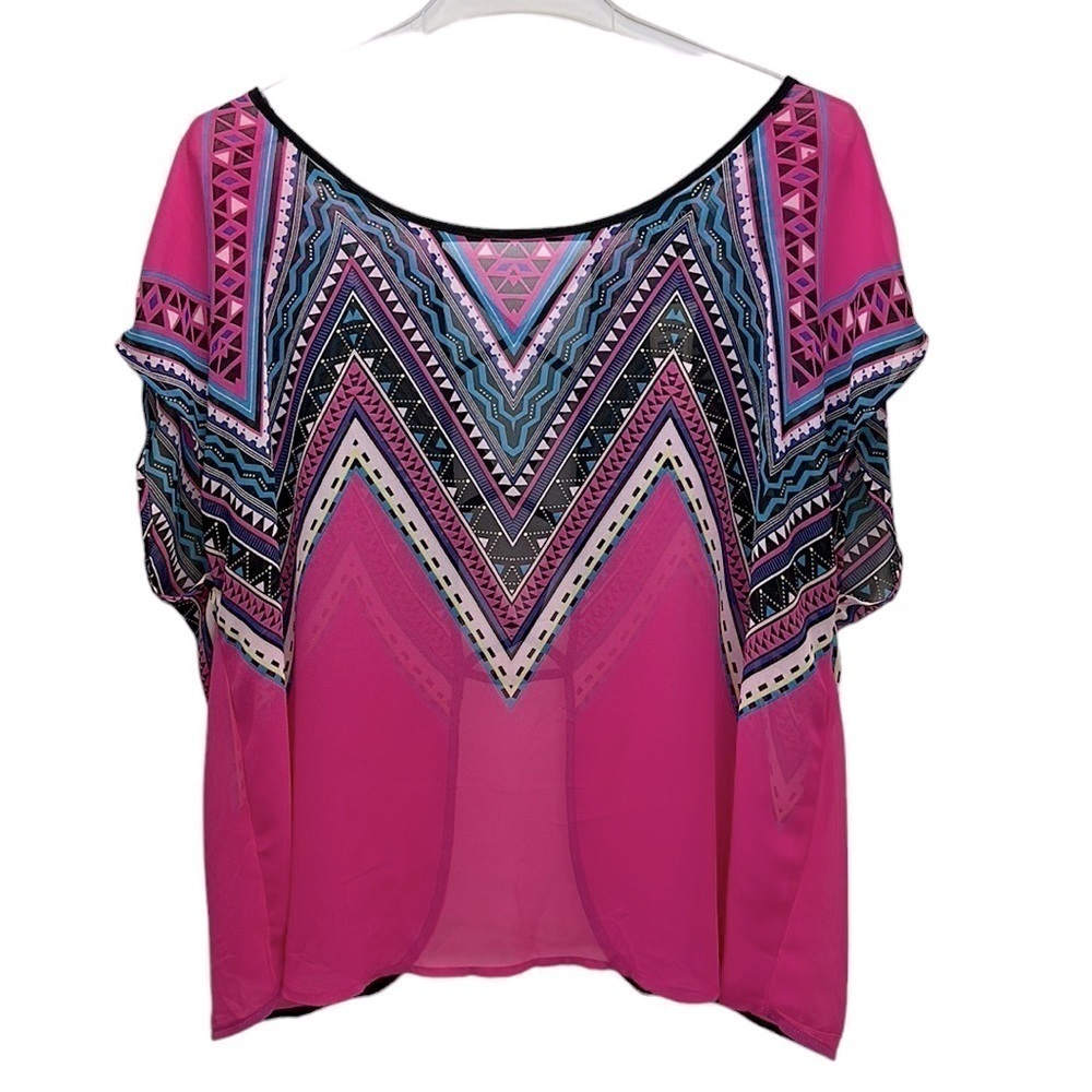 Torrid Pink Chevron Short Sleeve Chiffon‎ Cross Back Blouse Size 0 Sheer